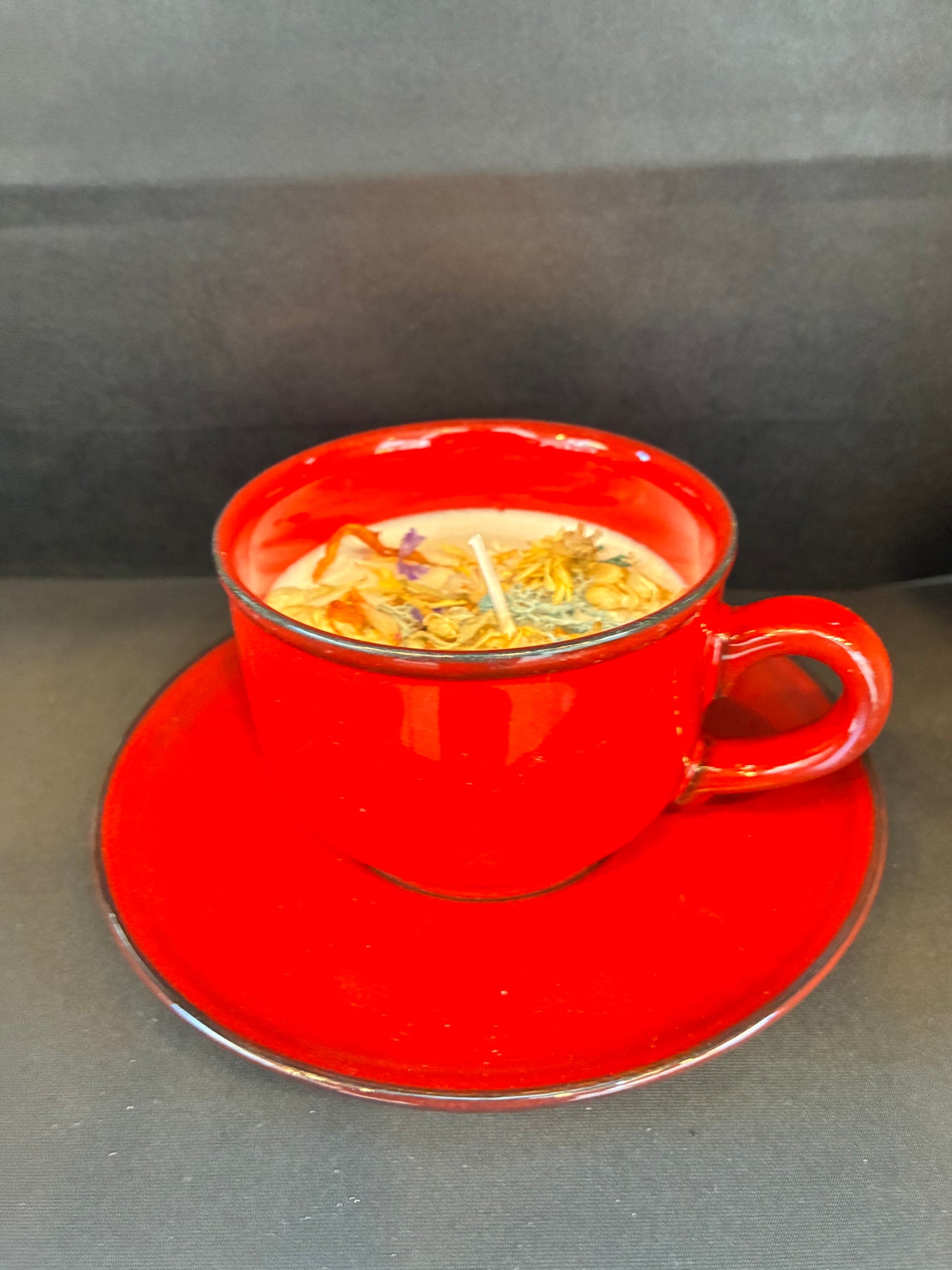 Rose Reverie – Velvet Rose Scented Vintage Teacup Candle