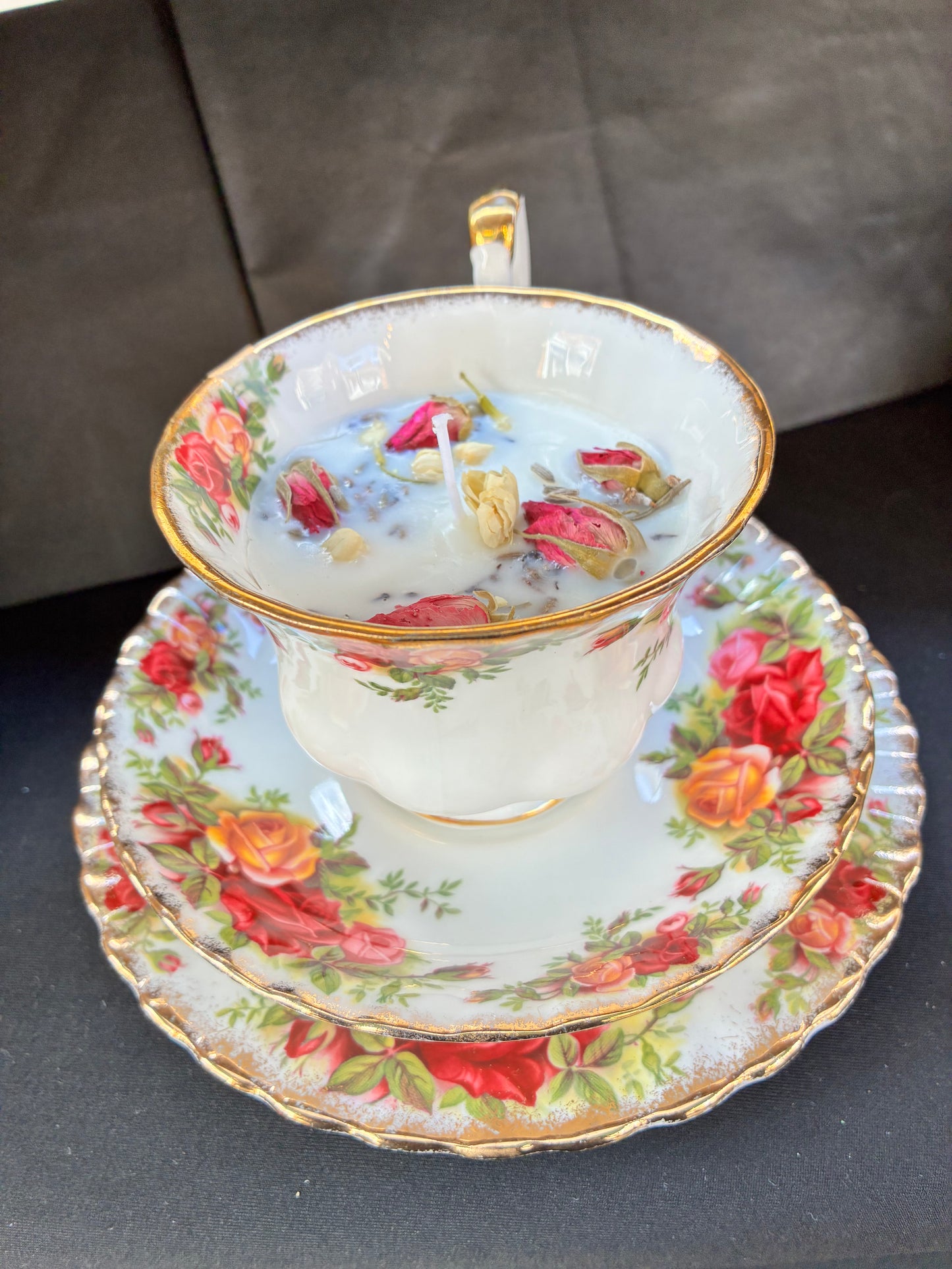 Vintage Teacup Velvet Rose Scented Candle