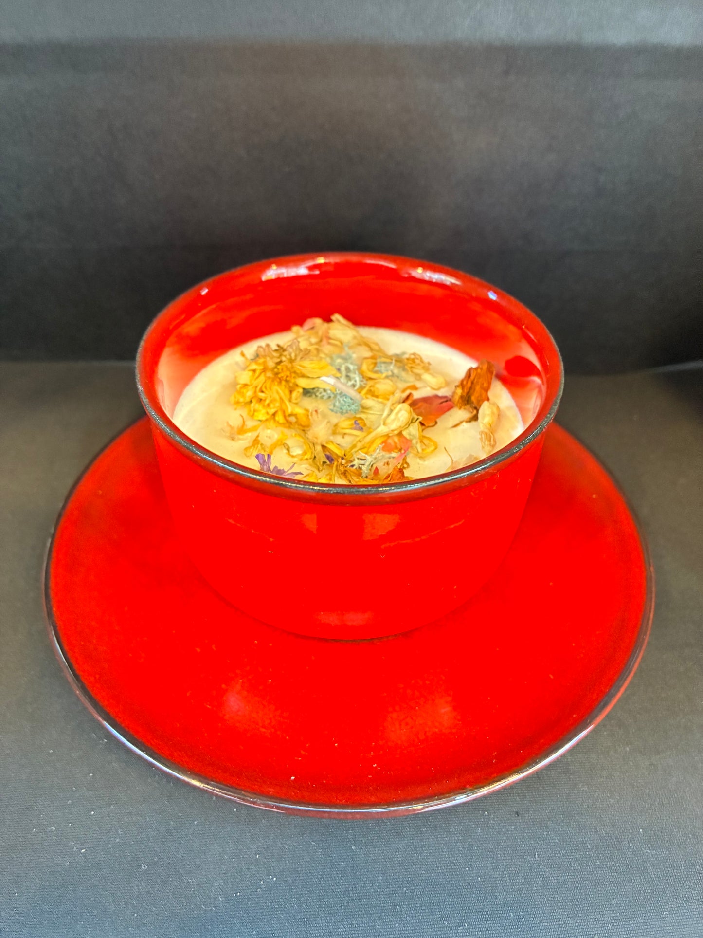 Rose Reverie – Velvet Rose Scented Vintage Teacup Candle