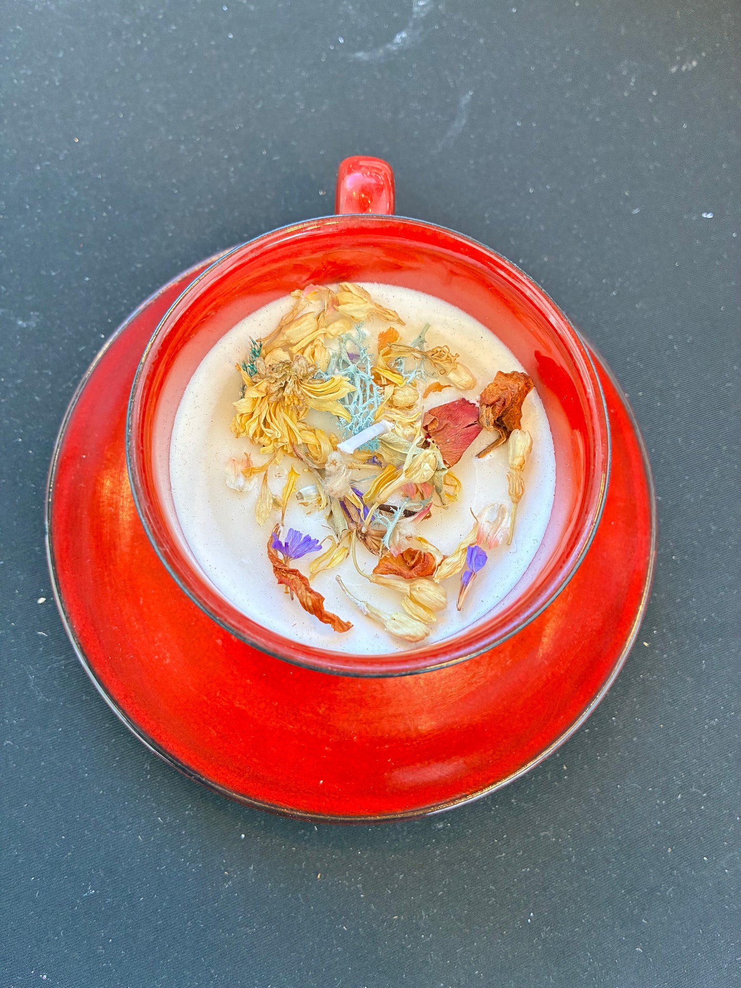 Rose Reverie – Velvet Rose Scented Vintage Teacup Candle