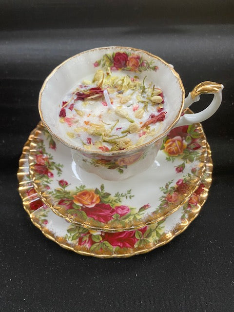 Vintage Teacup Candle – Lavender Scented