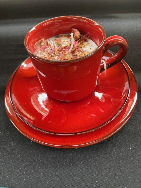 Rose Reverie – Velvet Rose Scented Vintage Teacup Candle