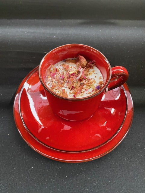 Rose Reverie – Velvet Rose Scented Vintage Teacup Candle