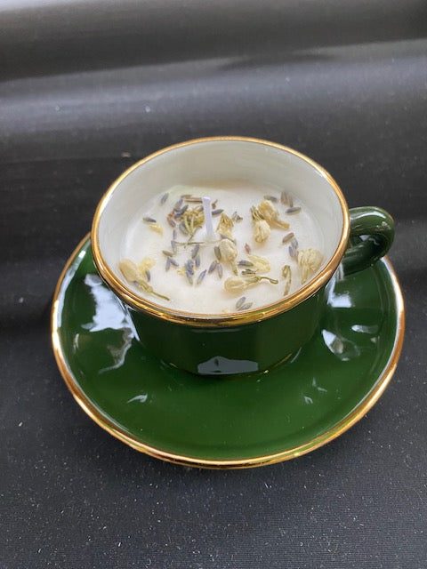 Royal Oud Scented Teacup Candle