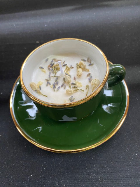 Royal Oud Scented Teacup Candle